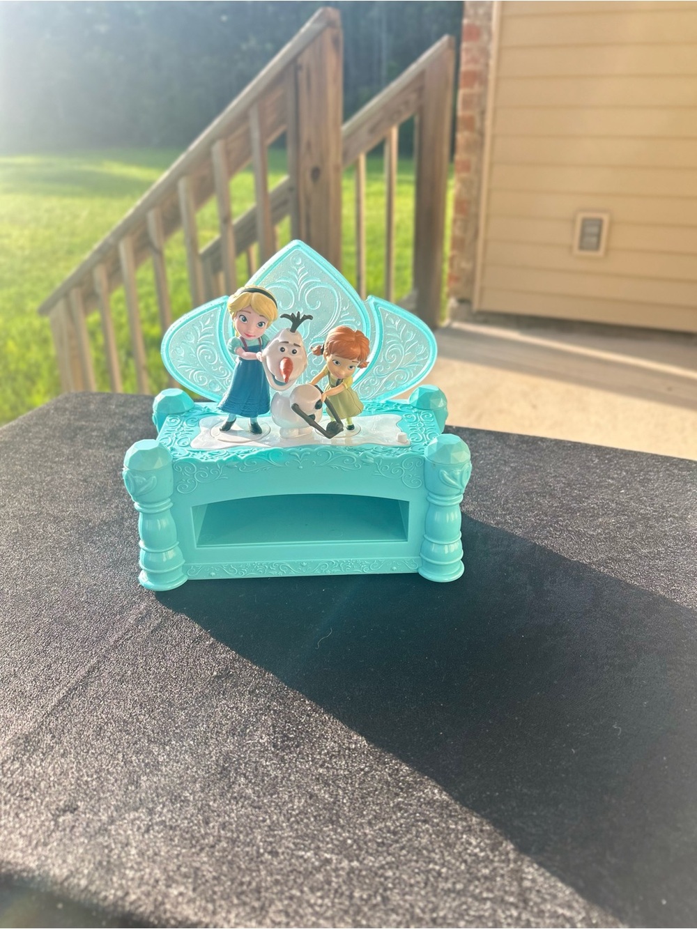Disney Frozen Music Box Jewelry Spinning Elsa, Olaf, Anna Music Trinket Box